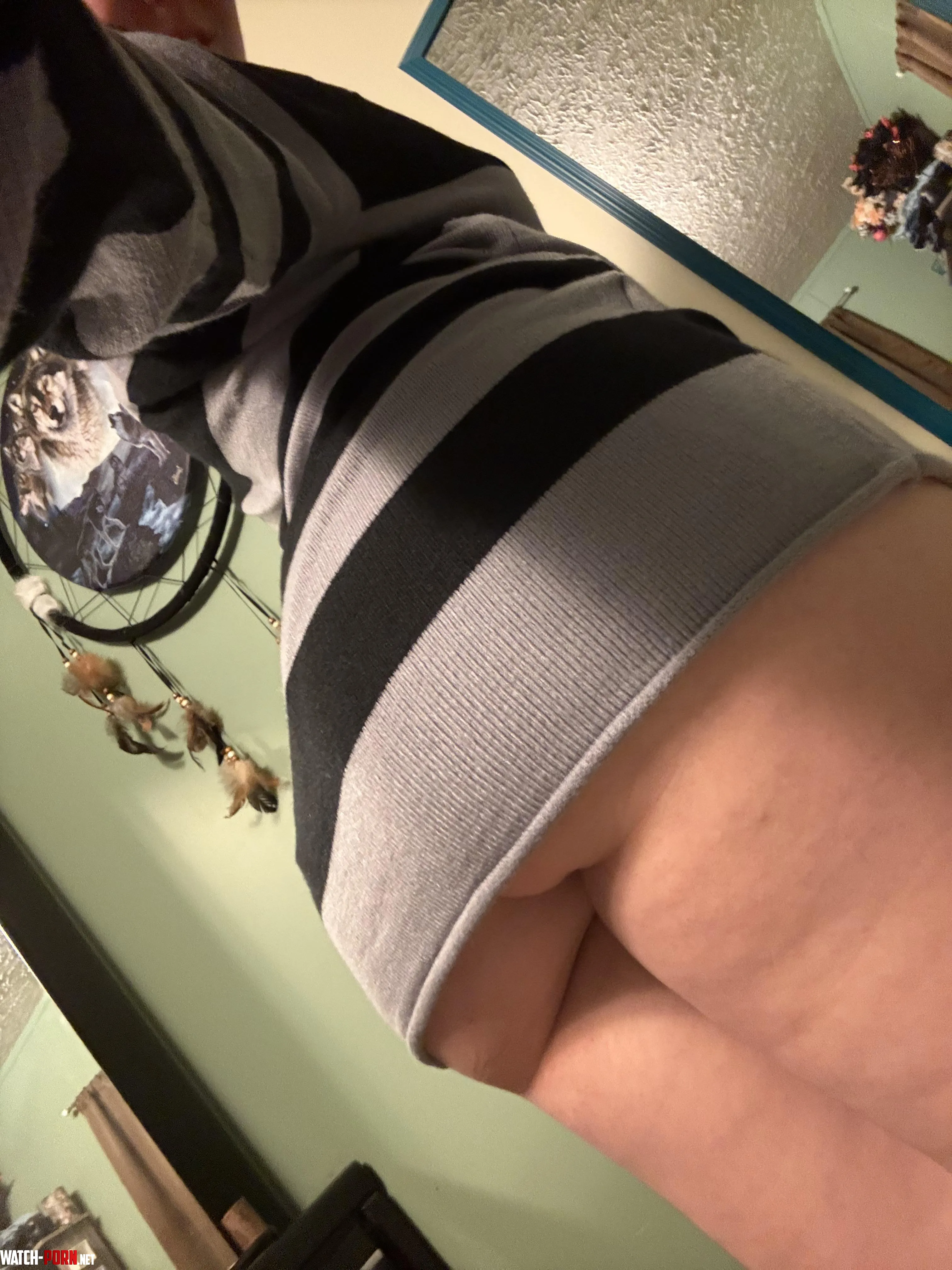 Love a good undercarriage by Scarletttfoxx
