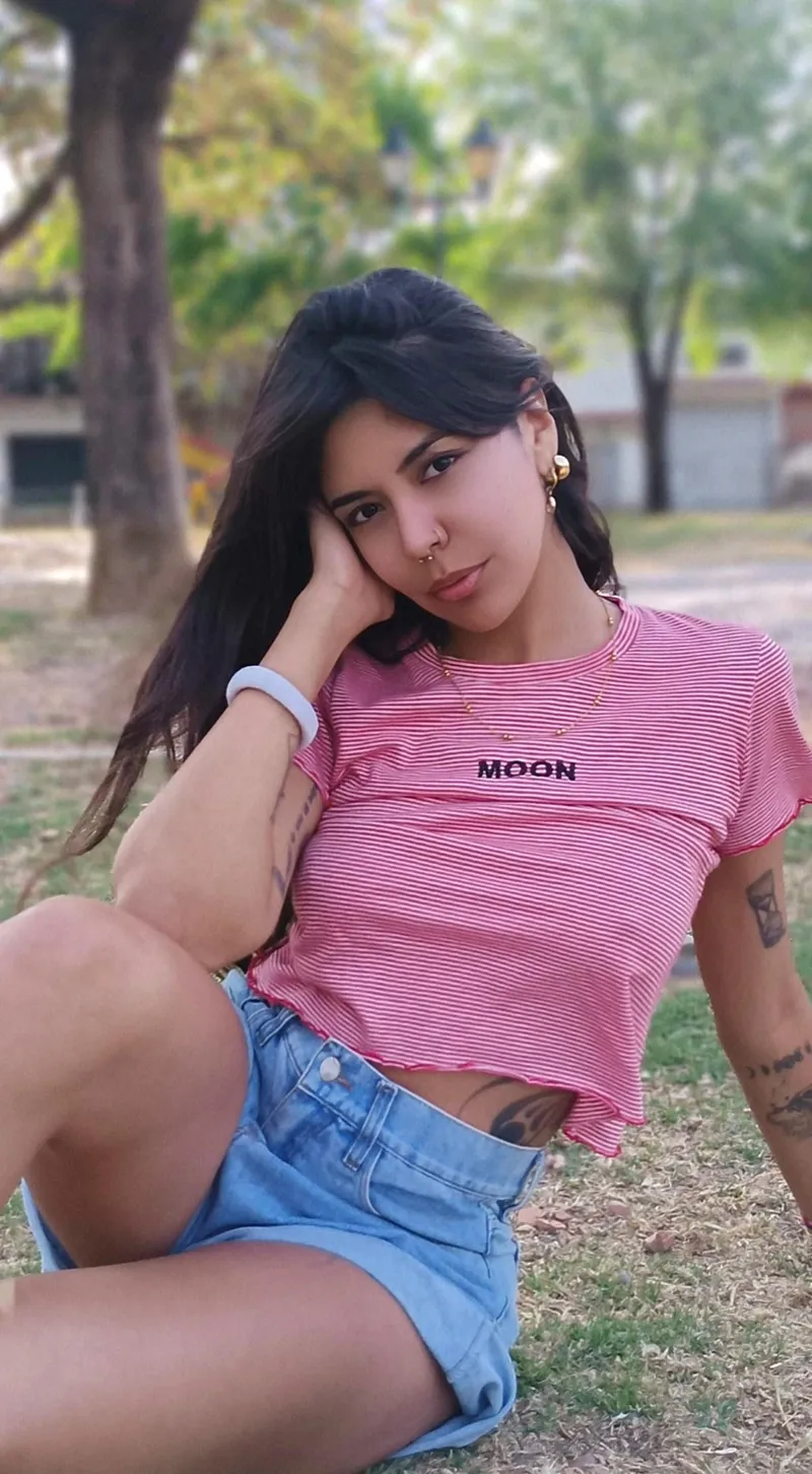 Thumbnail Braless | Natural and Free: A Braless Day at the Park by Electronic_Event3