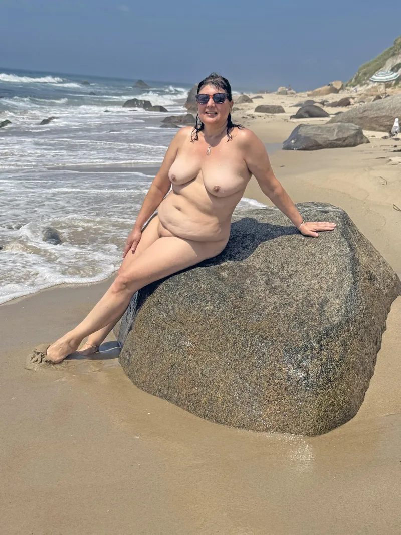 Thumbnail I could use some company at the nude beach