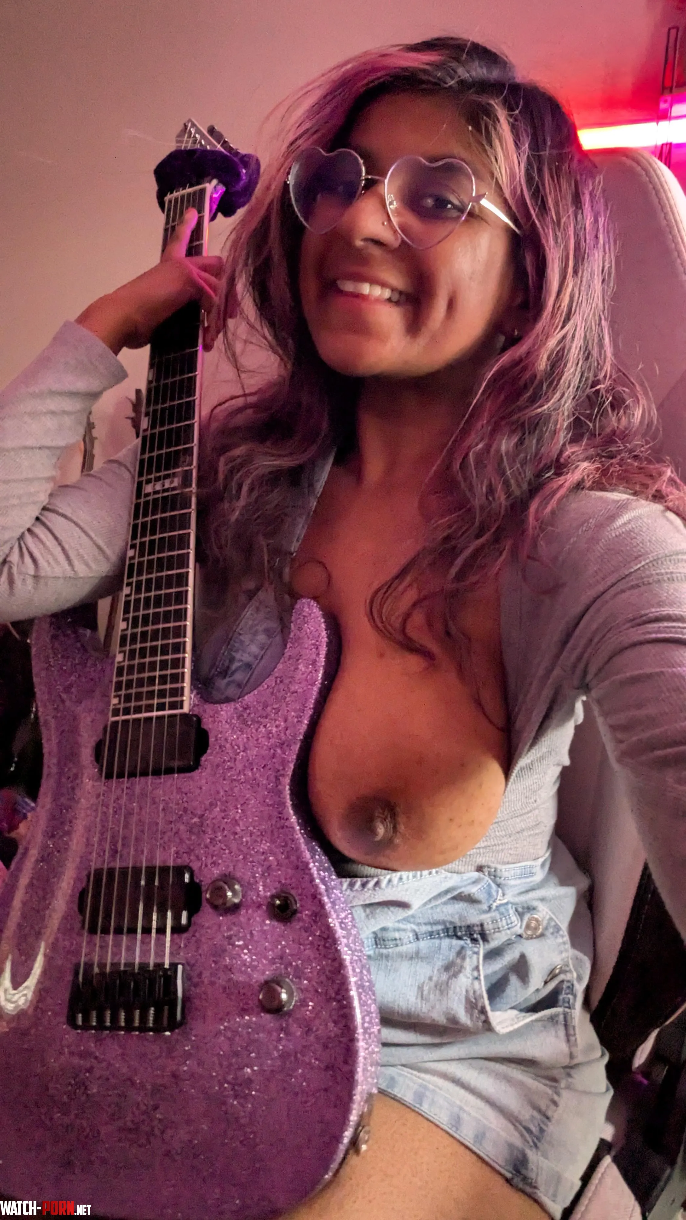 writing some riffs ;) by malika-meteorite-