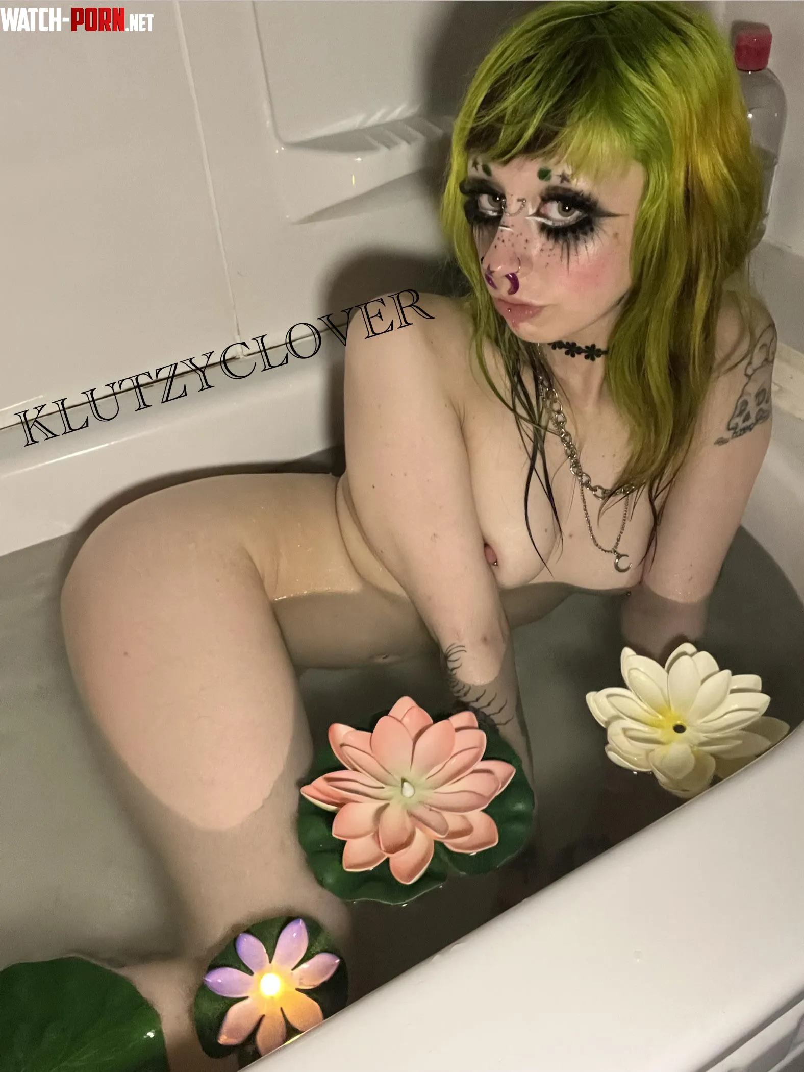 b.y.o.b (bring your own bubbles) by KlutzyClover
