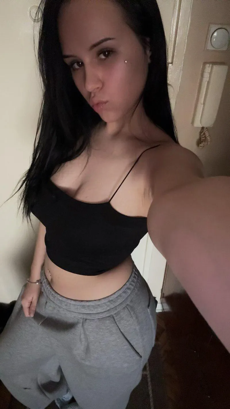 Thumbnail Some outfit for the gym