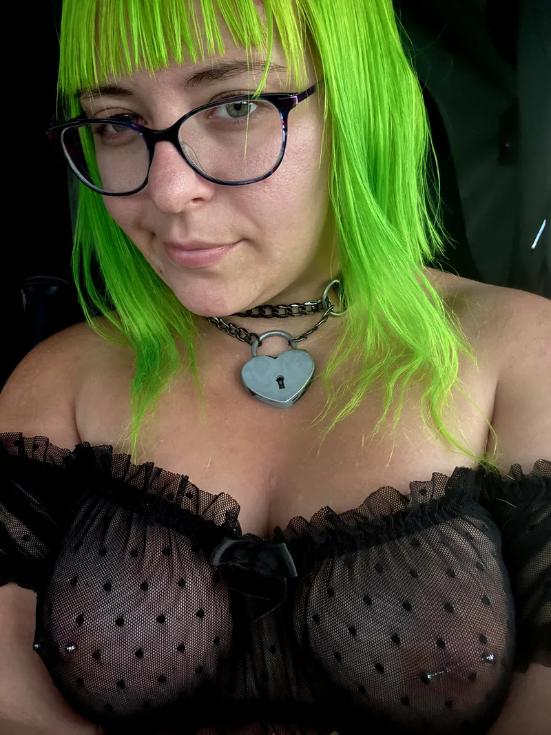 Thumbnail Titty time