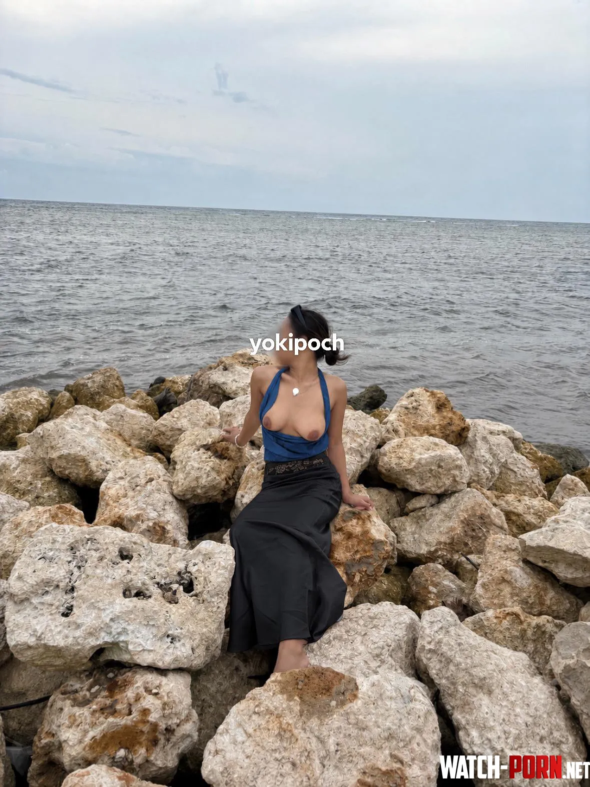 [F] Seaside vibes made me daring 🌊🏝️ by Able-Supermarket-101