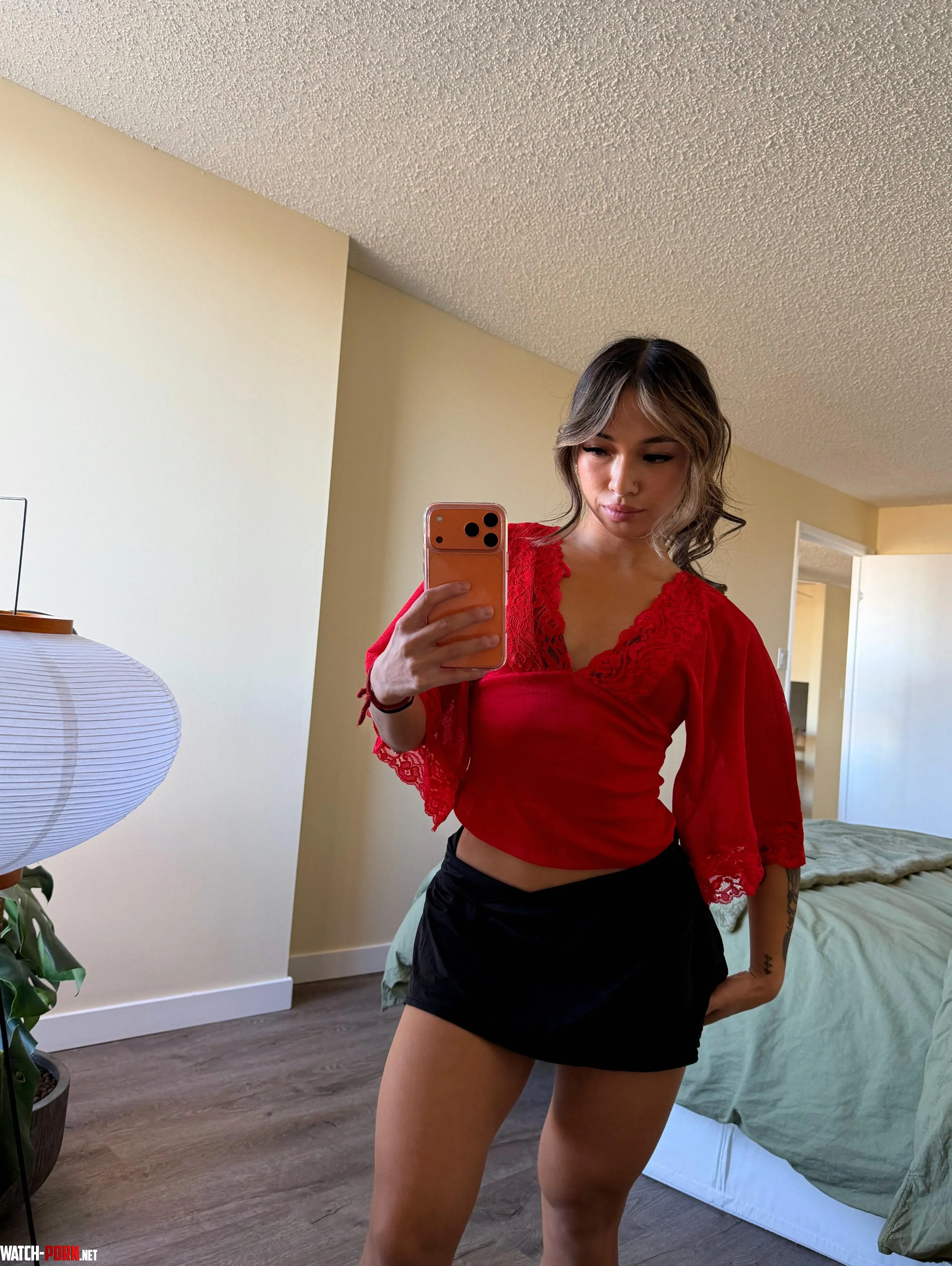 Does red look good on me? by BeggingForY