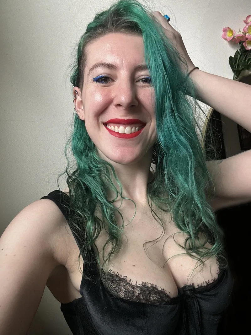 Thumbnail All smiles by sirenskiss3