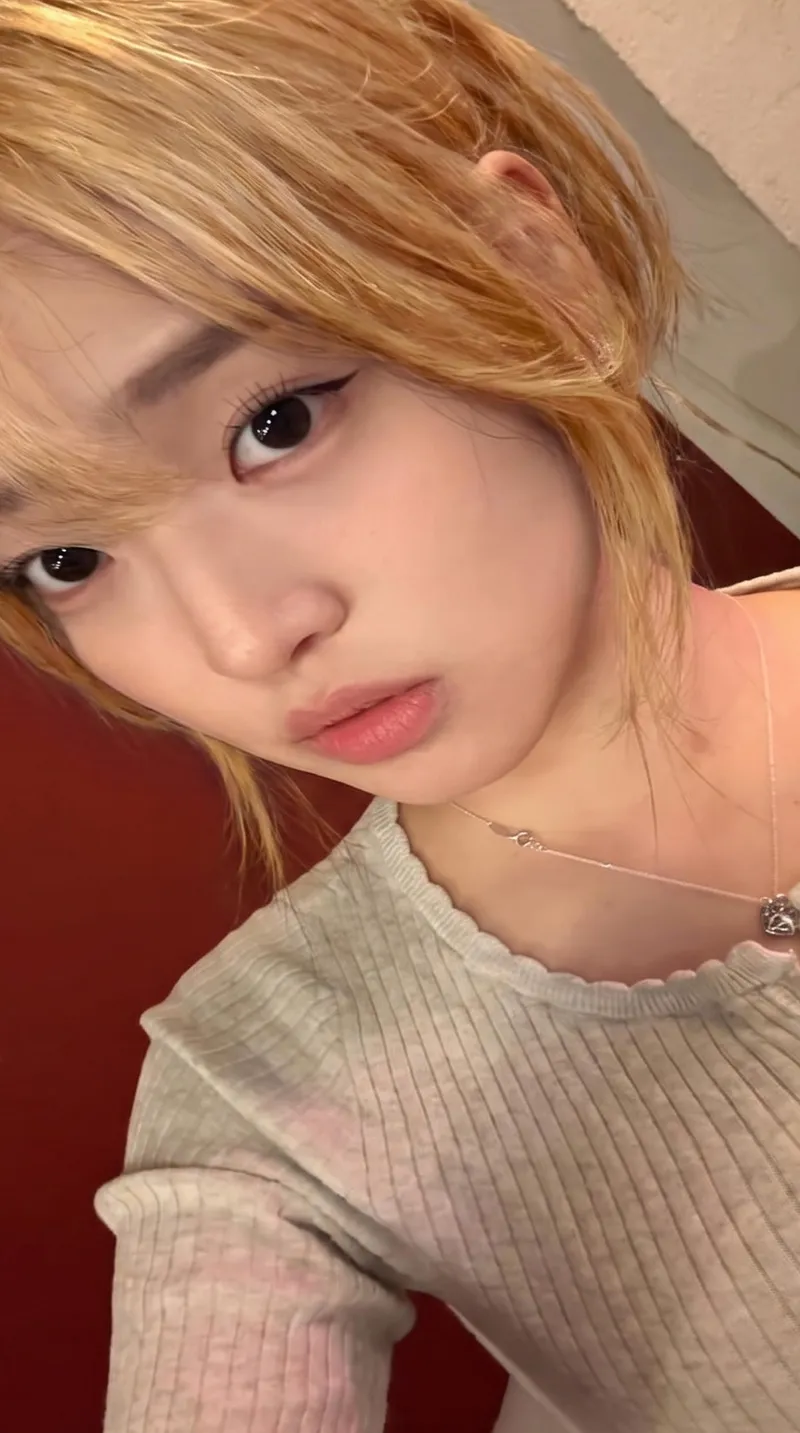 Thumbnail imagining asian waking up already full