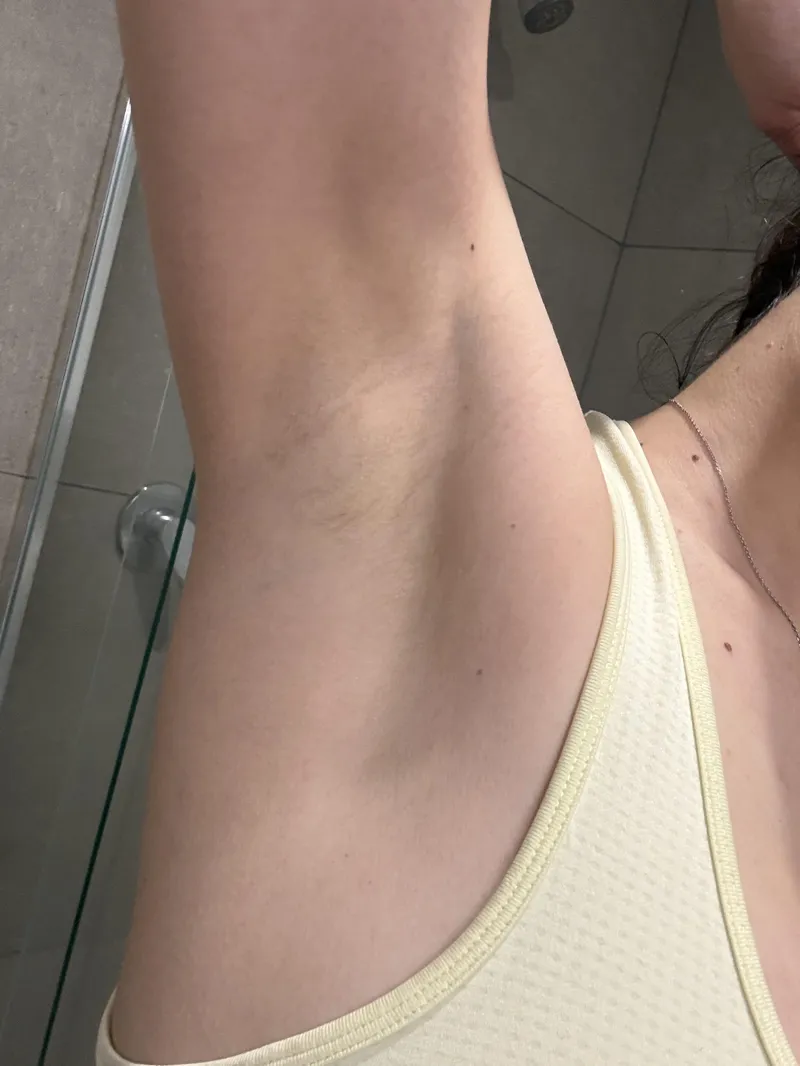 Thumbnail My armpit right before the shower