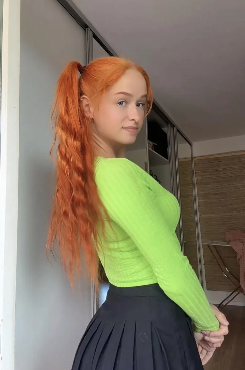 Thumbnail Red ponytail kinda Saturday