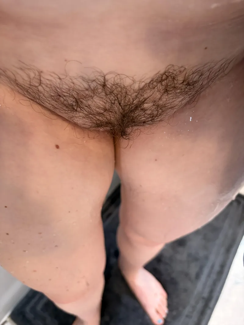 Thumbnail My wet MILF mound
