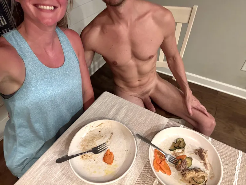 Thumbnail Enjoying a nice dinner together! ❤️😋