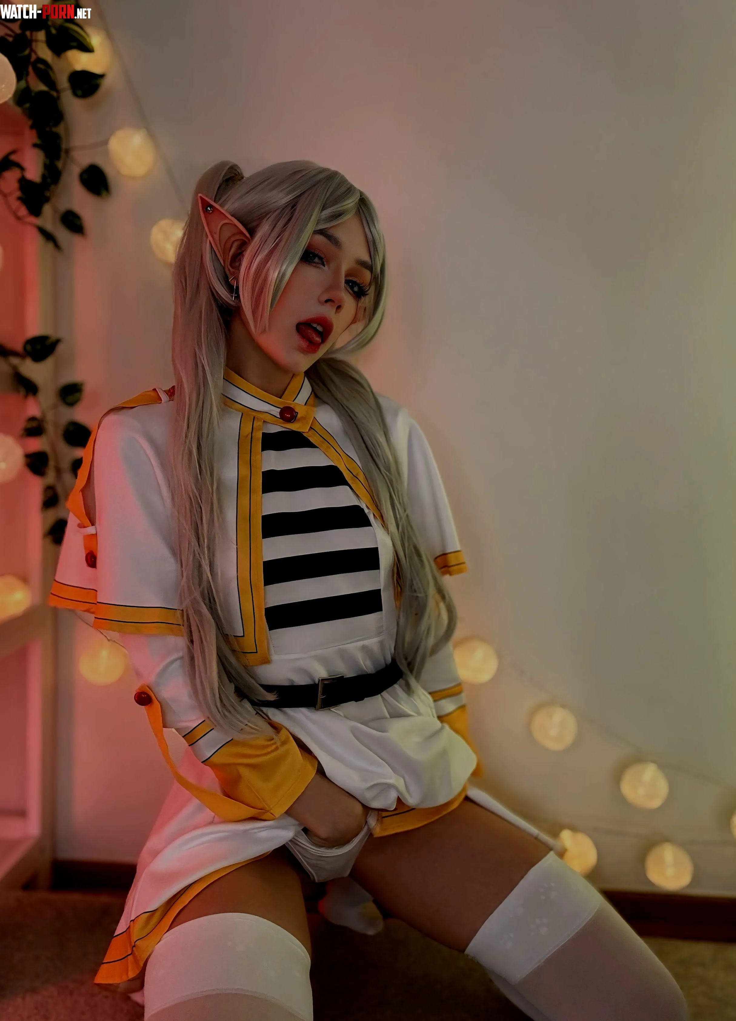[F] Leveled up my Frieren cosplay, can you tell I studied extra hard? by moonrose14