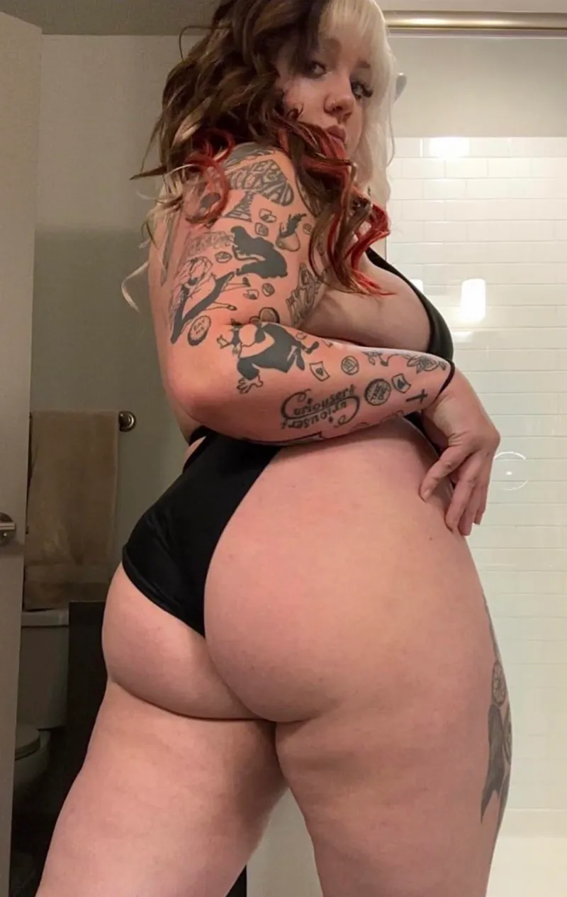 Thumbnail Anyone here eat ass? Asking for a friend