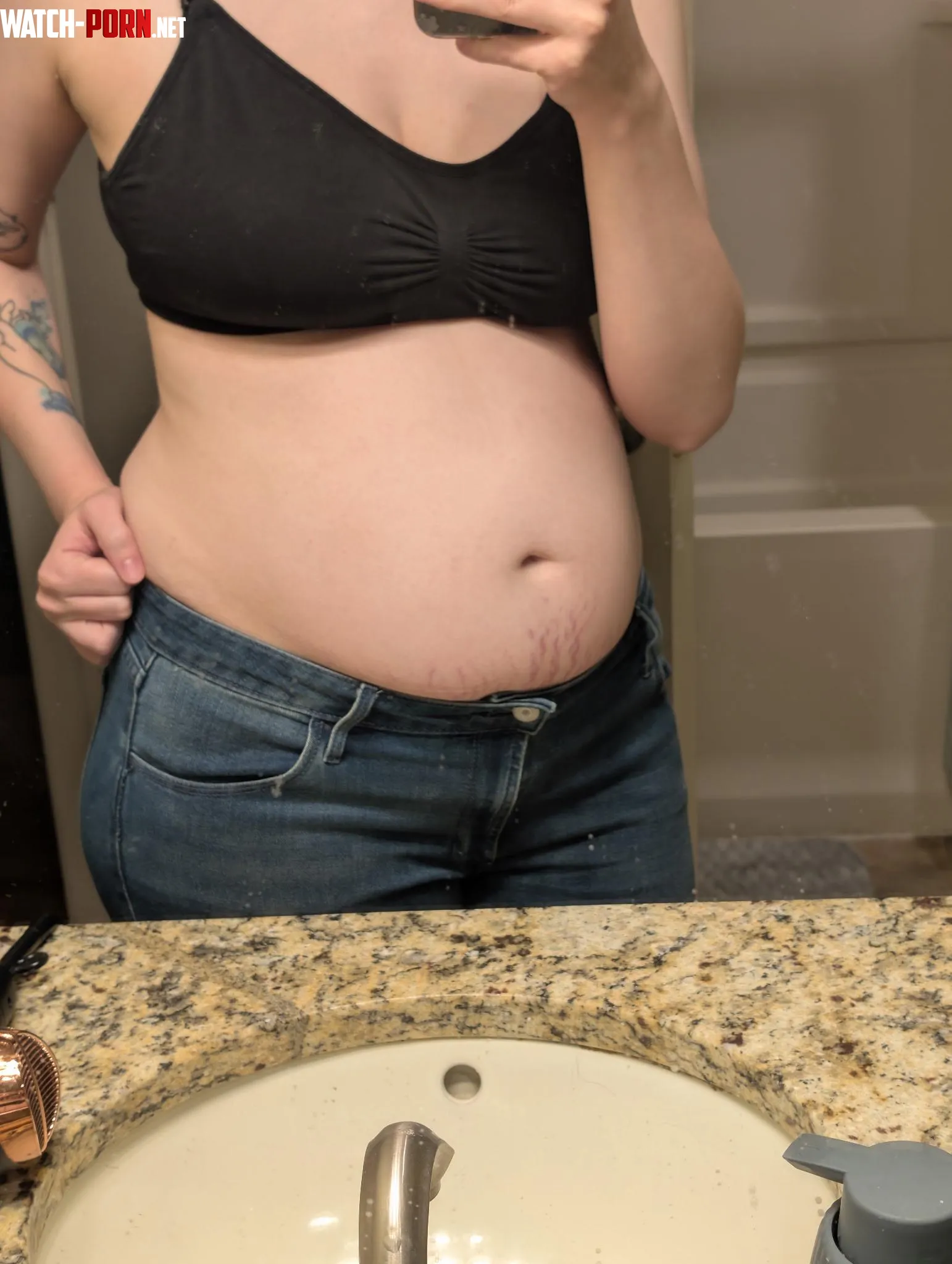 Stretchmarks coming in by chubbyxsoftie