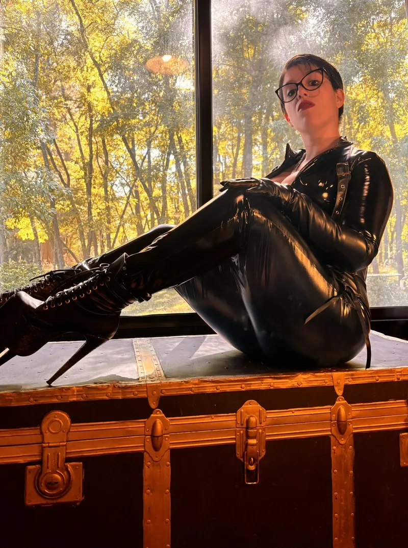 Thumbnail My best suit paired with my best heels.