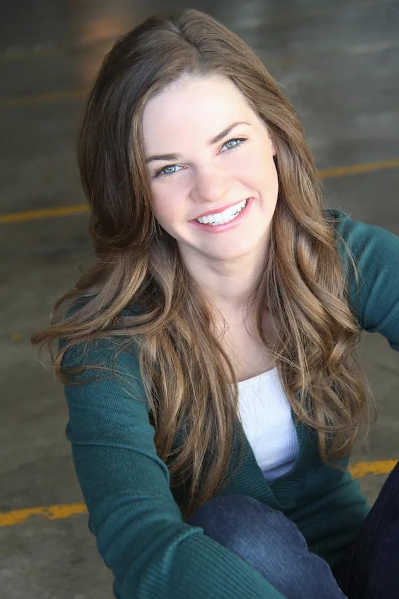 Thumbnail Hayley Chase