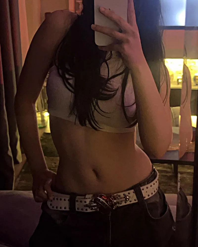 Thumbnail What's your age if you're looking at my belly button..
