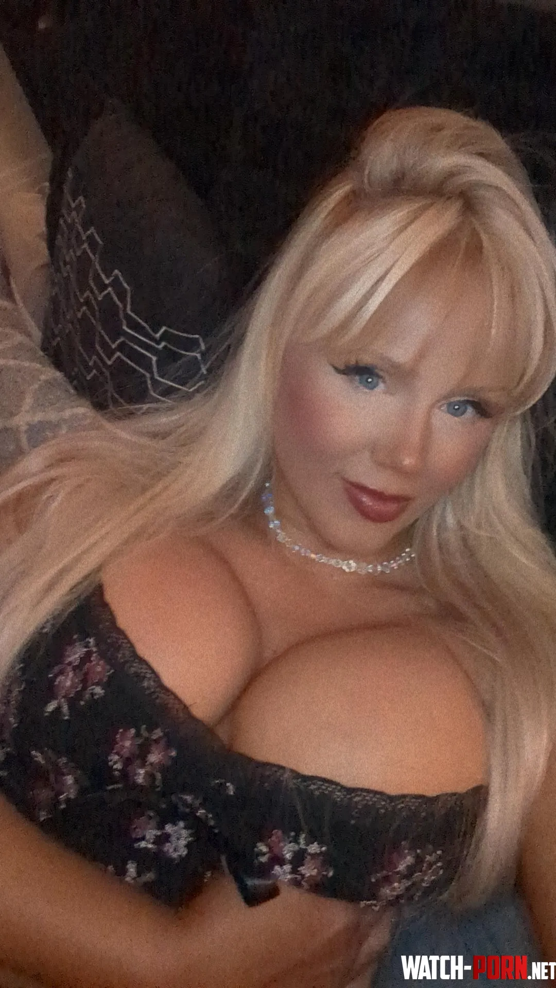 I'm a Milf on a mission- a mission to get laid by hairstylist1989