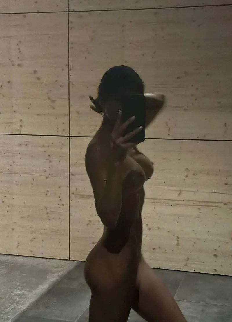 Thumbnail I spent all my time in the gym making this body