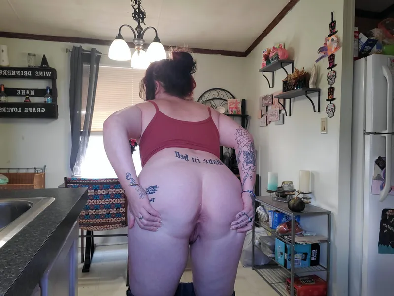 Thumbnail White cheeks spread