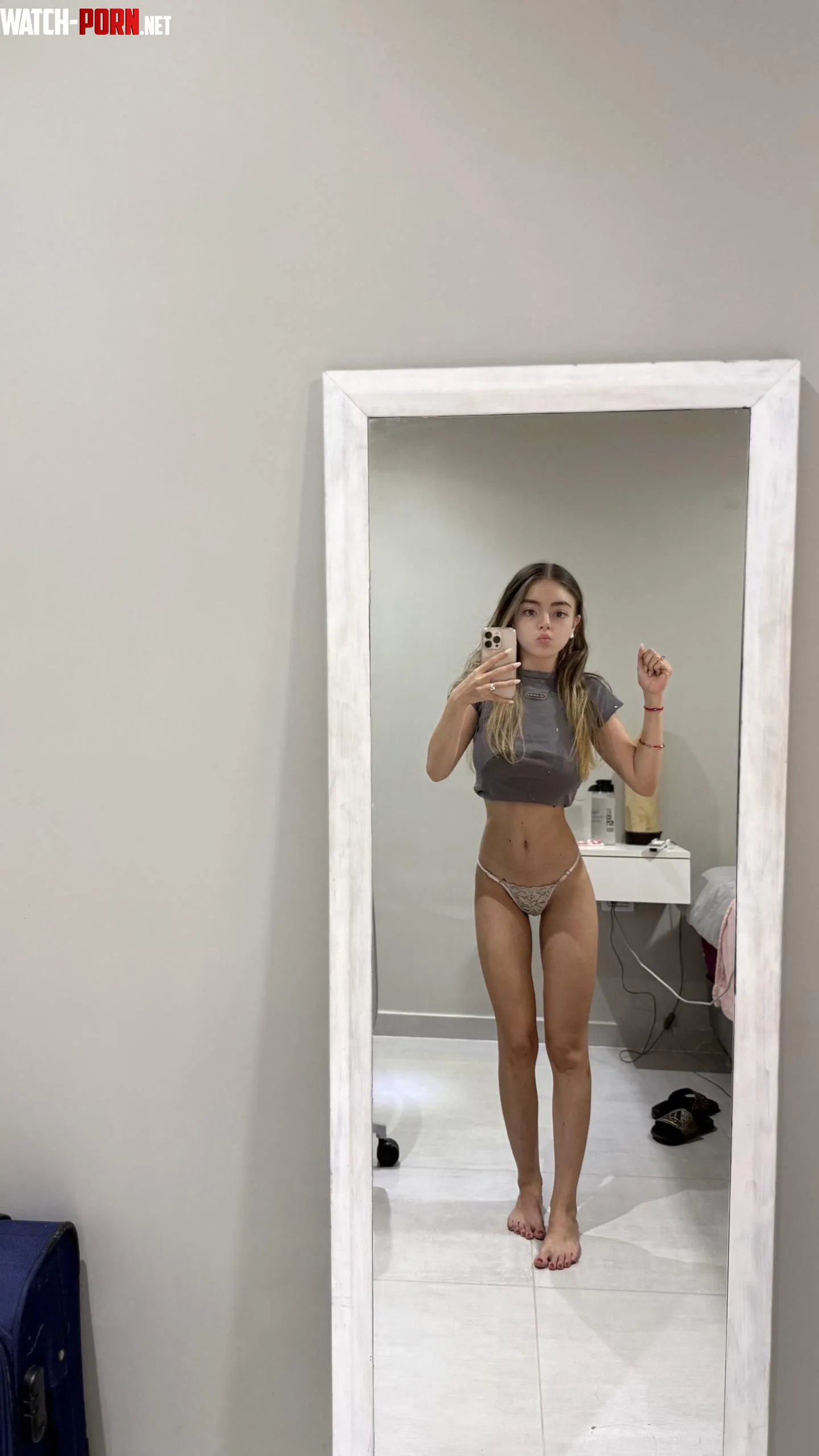 F18 would u give a inexperienced girl a kiss by beautyycharm