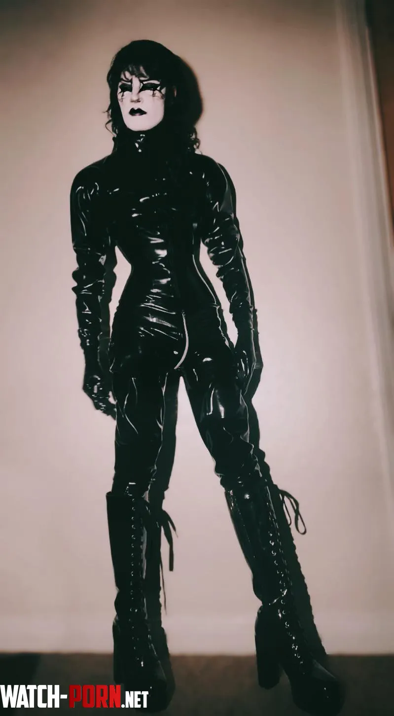 Wrapped up in rubber to enjoy the cooler weather by Sir_Reigna_Mortem