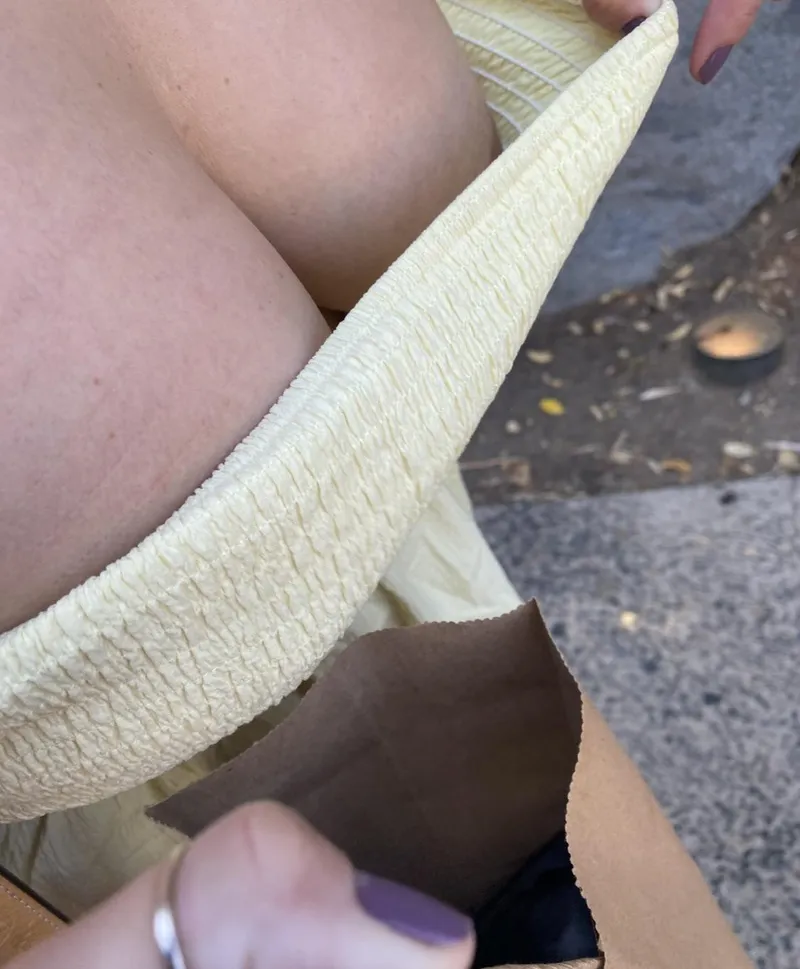 Thumbnail Downblouse at the brewery