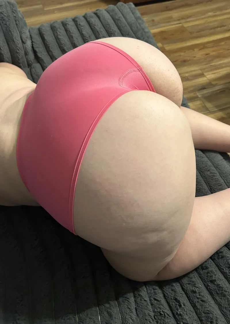Thumbnail Big asses rule the world