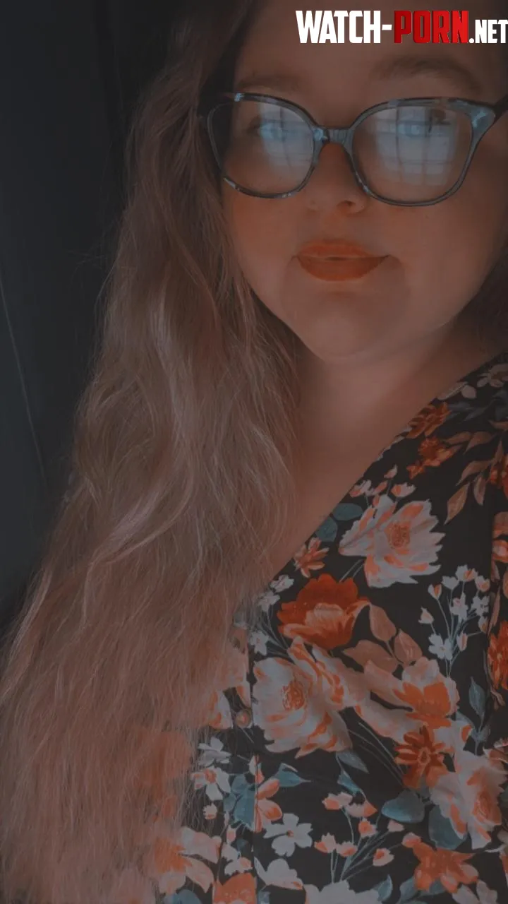 Anybody wanting some attention from ssbbw?💋 by The_bomb_dot_com_