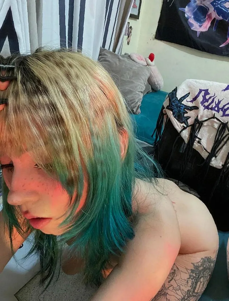 Thumbnail soft weak body exposed