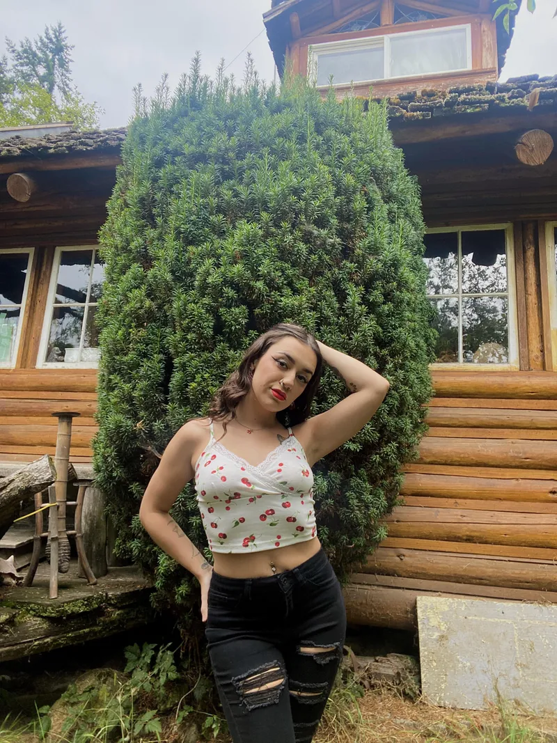 Thumbnail Cherry crop top for the day