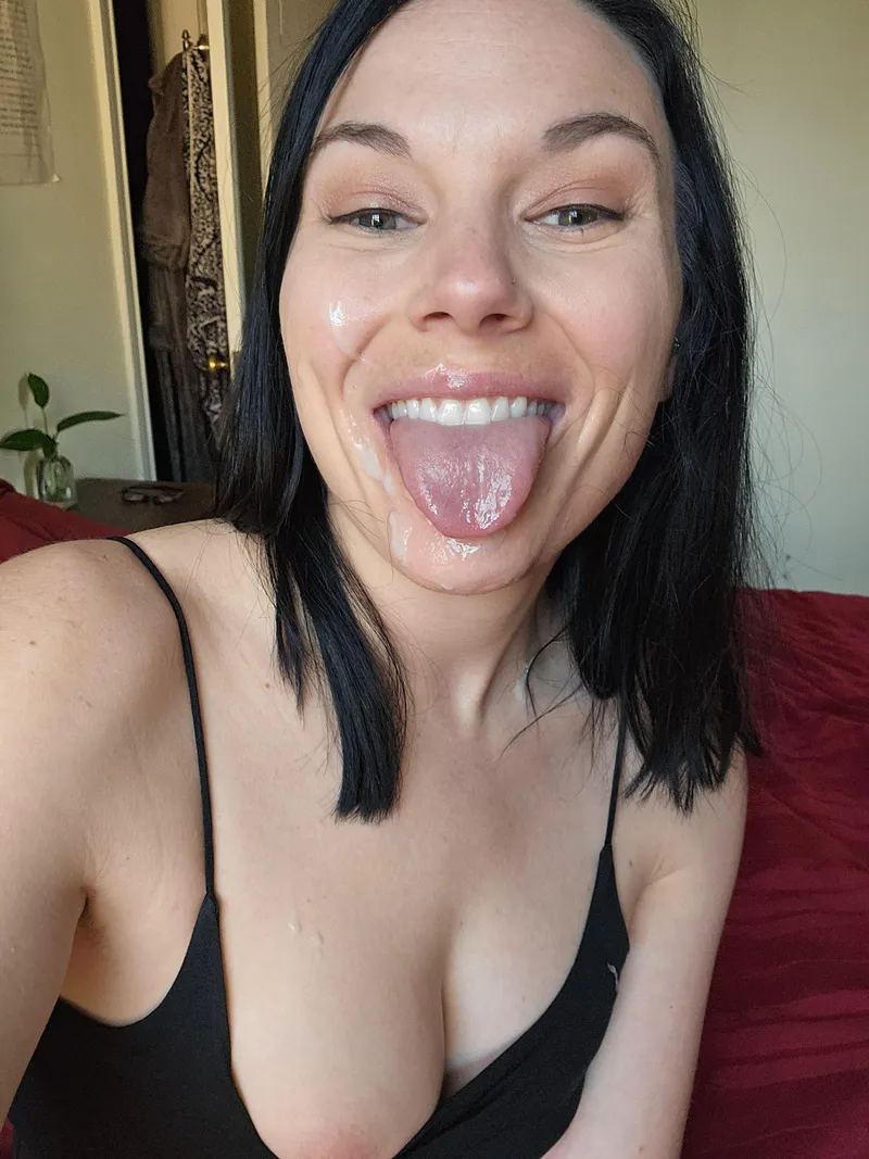 Thumbnail My glazed tongue