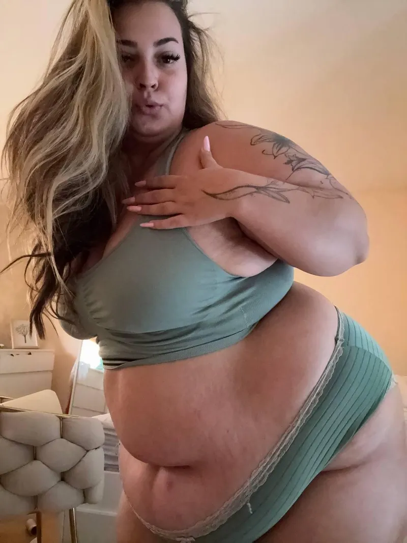 Thumbnail It's extra heavy and jiggly today