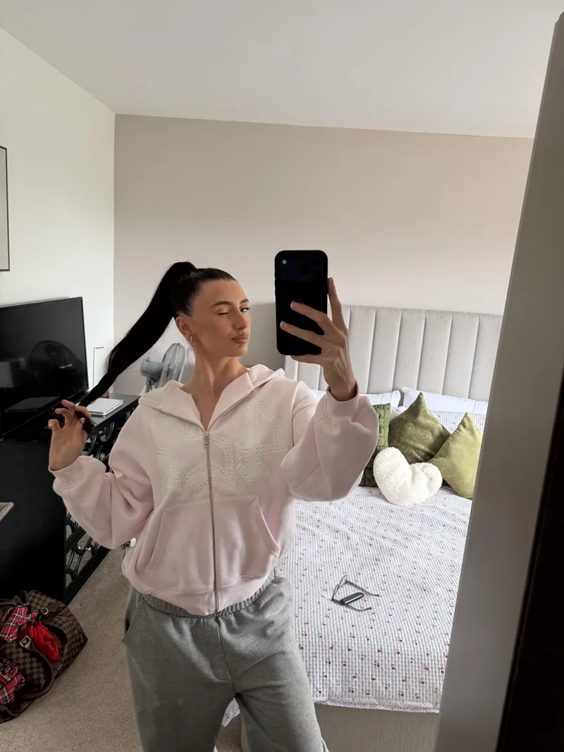 Thumbnail Grab my ponytail and don’t let go