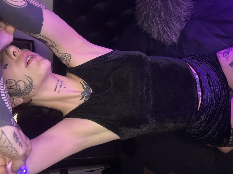 Thumbnail Make me aware of how beautiful my armpits are