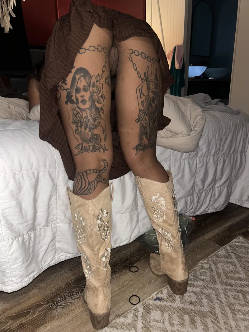 Thumbnail Filipina upskirt pussy