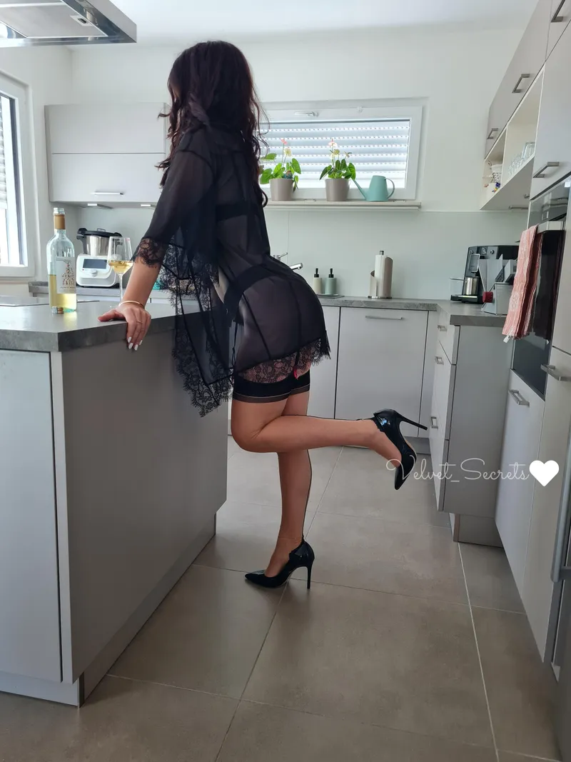 Thumbnail Sexy & classy