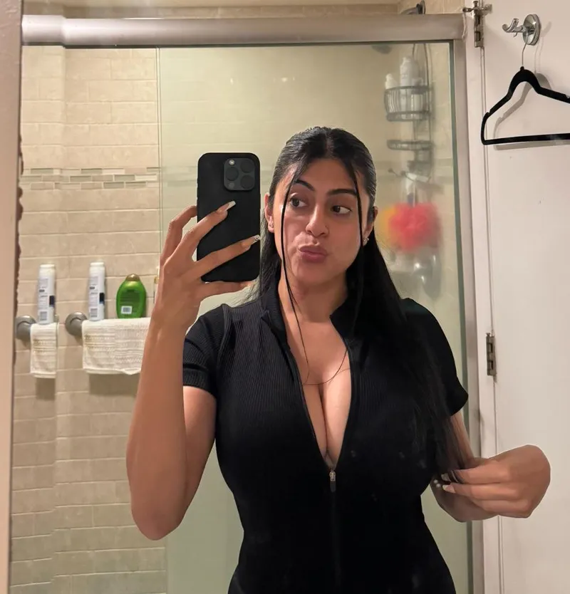 Thumbnail Mirror pic!