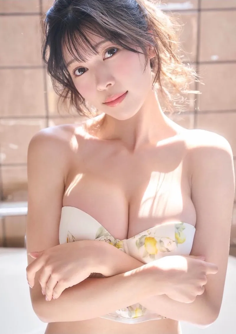 Thumbnail Nana Nanase