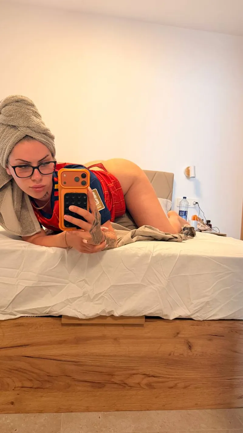 Thumbnail har jag en fin kropp för att vara 18?❤️