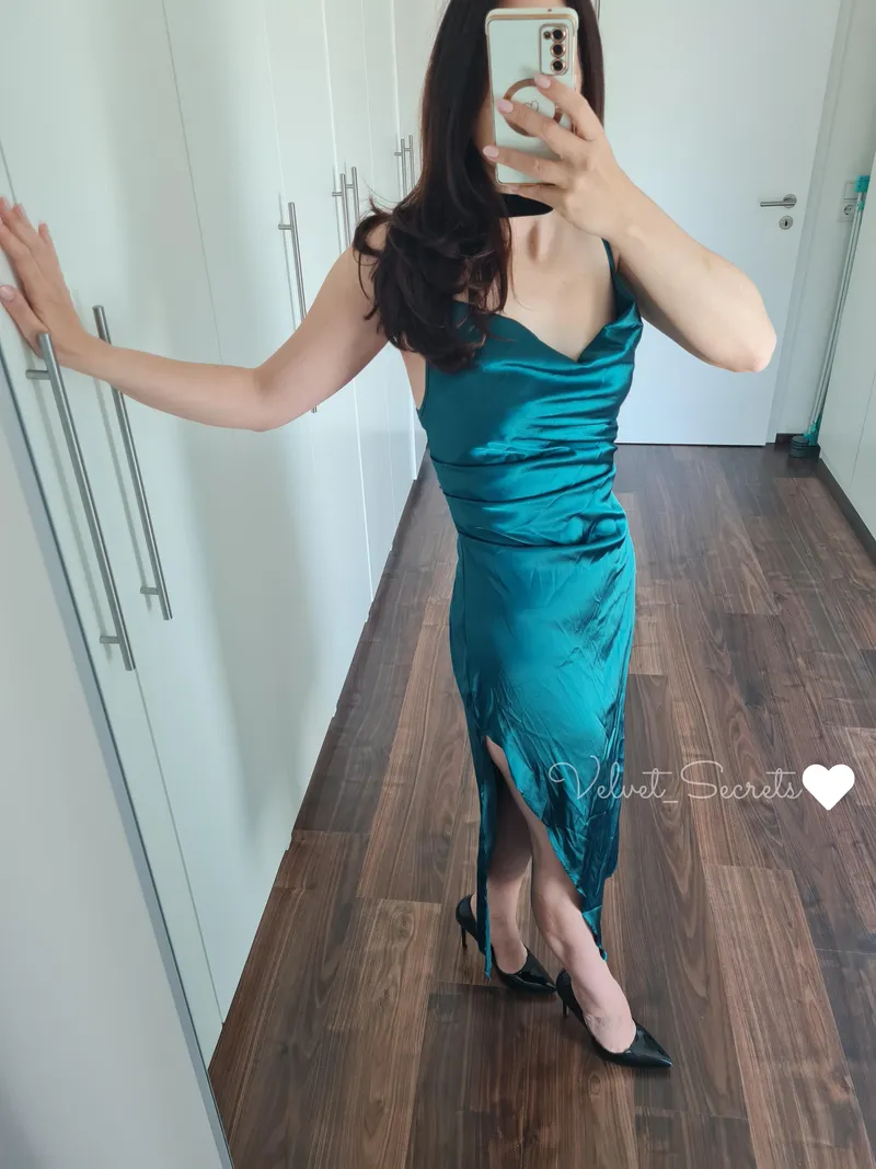 Thumbnail Emerald satin dress