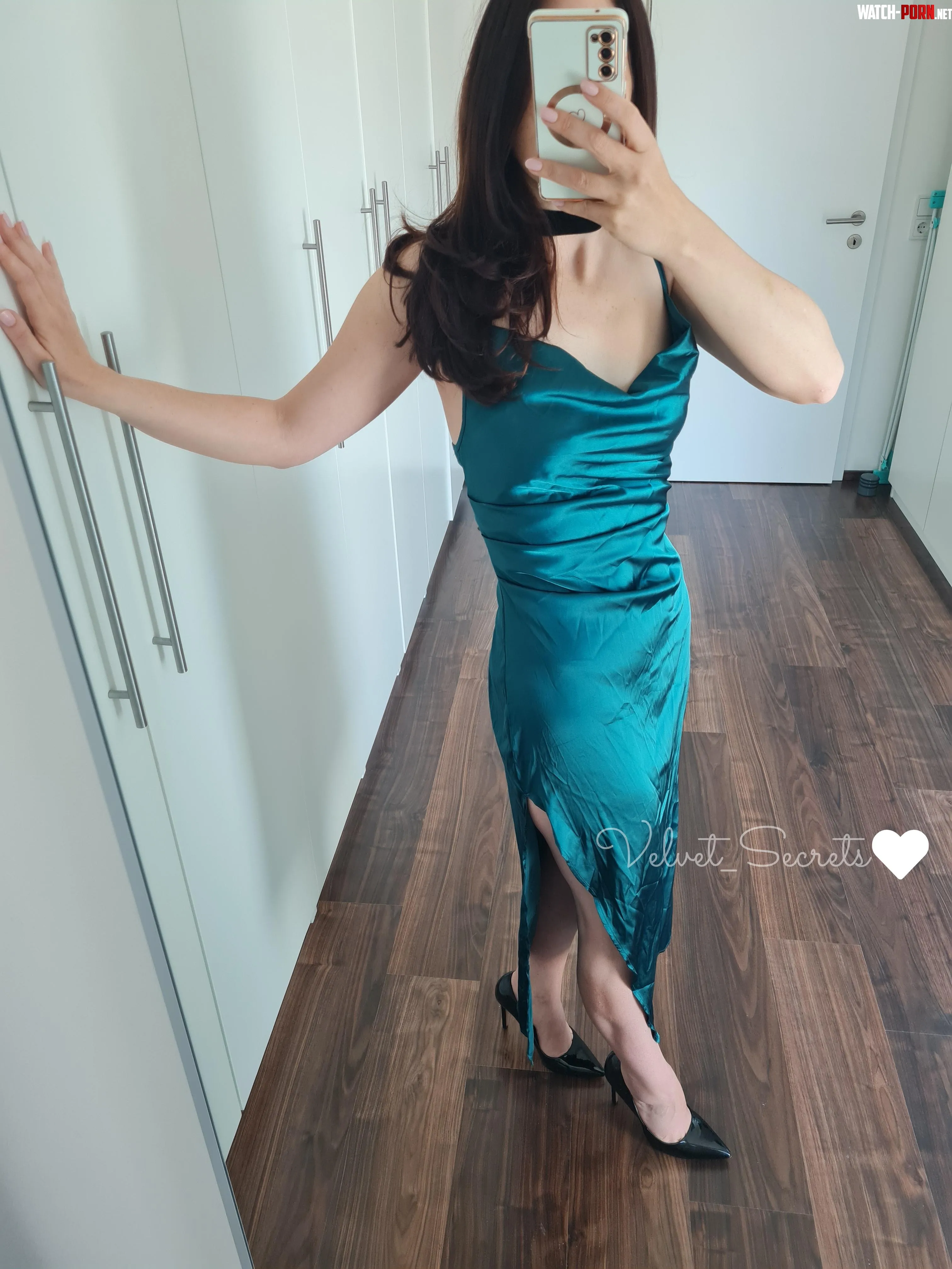 Emerald satin dress by _Velvet_Secrets