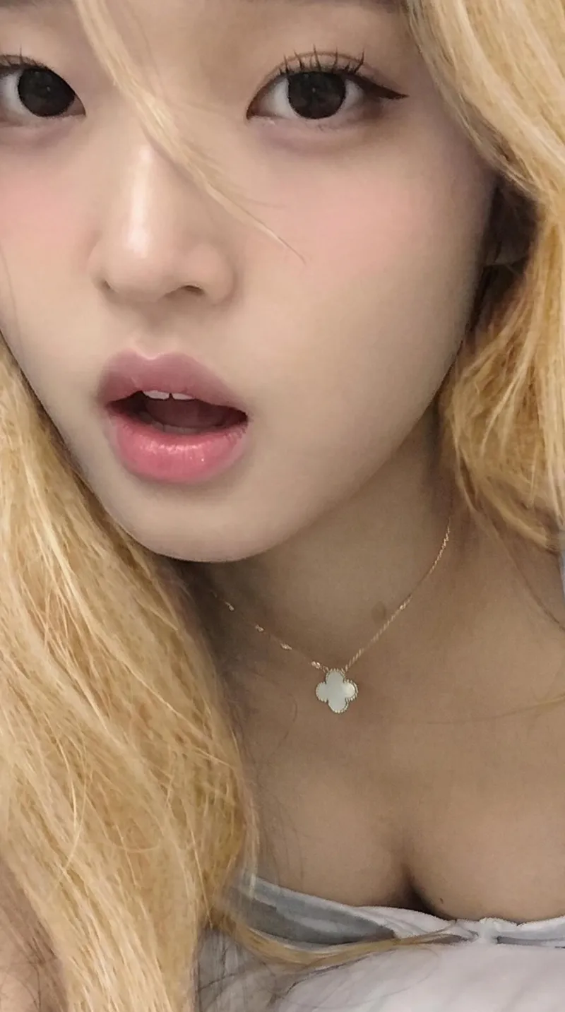 Thumbnail Asian is ready to be filled, stretched