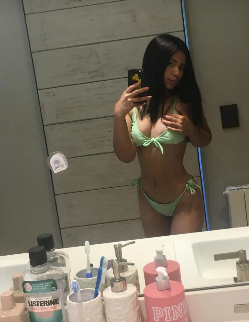 Thumbnail I want to masturbate today 🥵