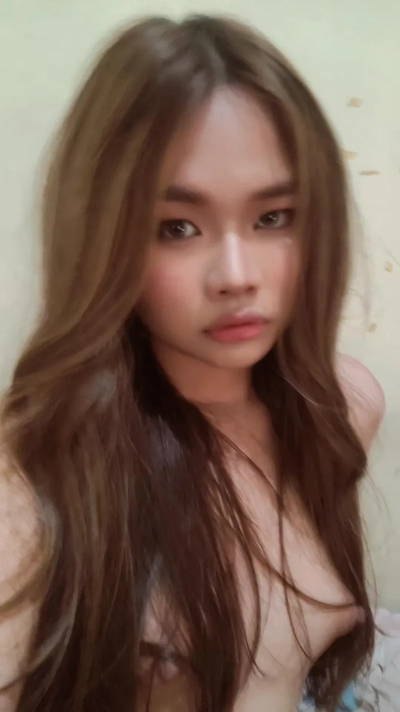 Thumbnail baby girl for a reason