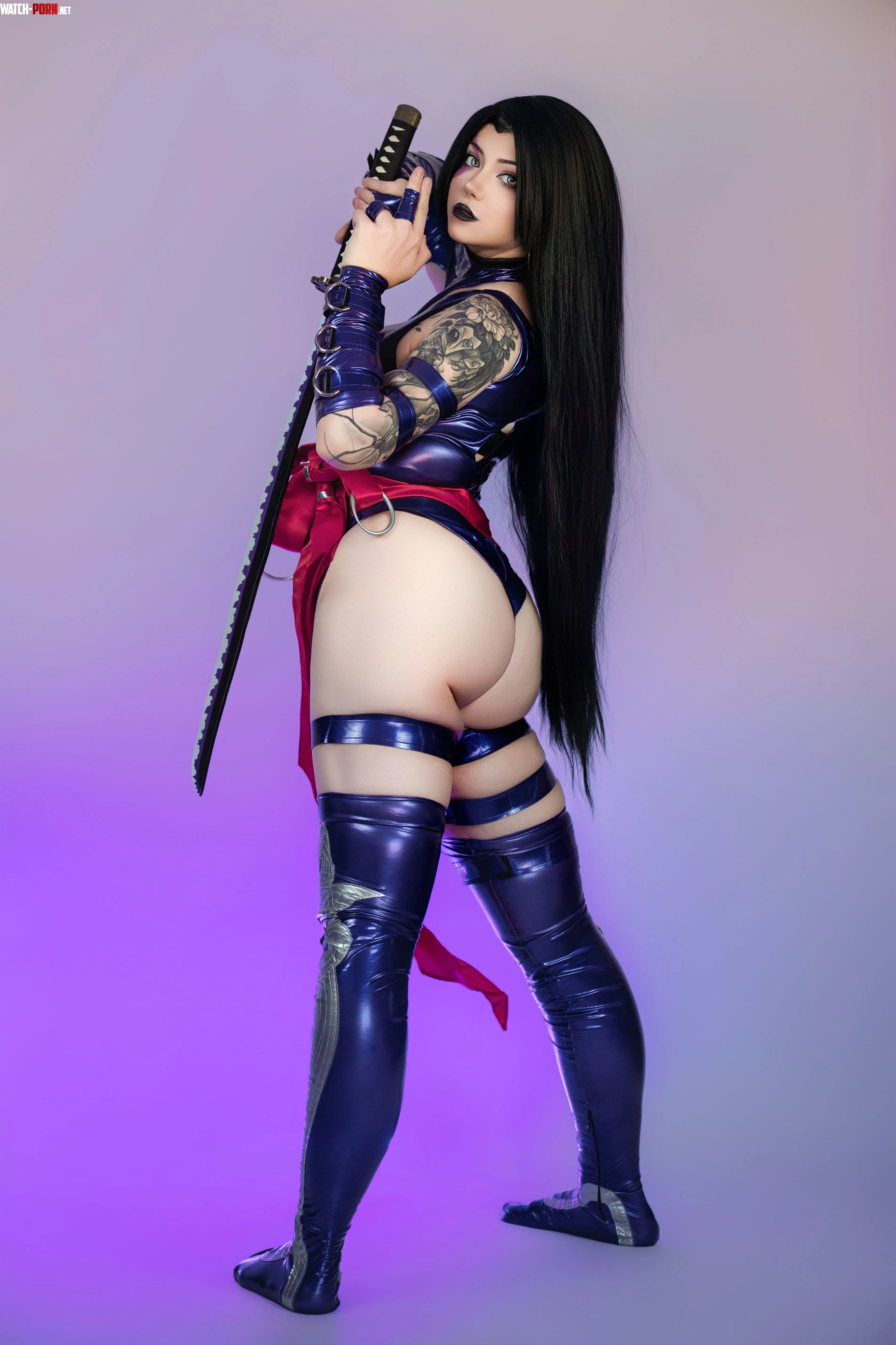 How's my cosplay and physique by Kurokitsunegf