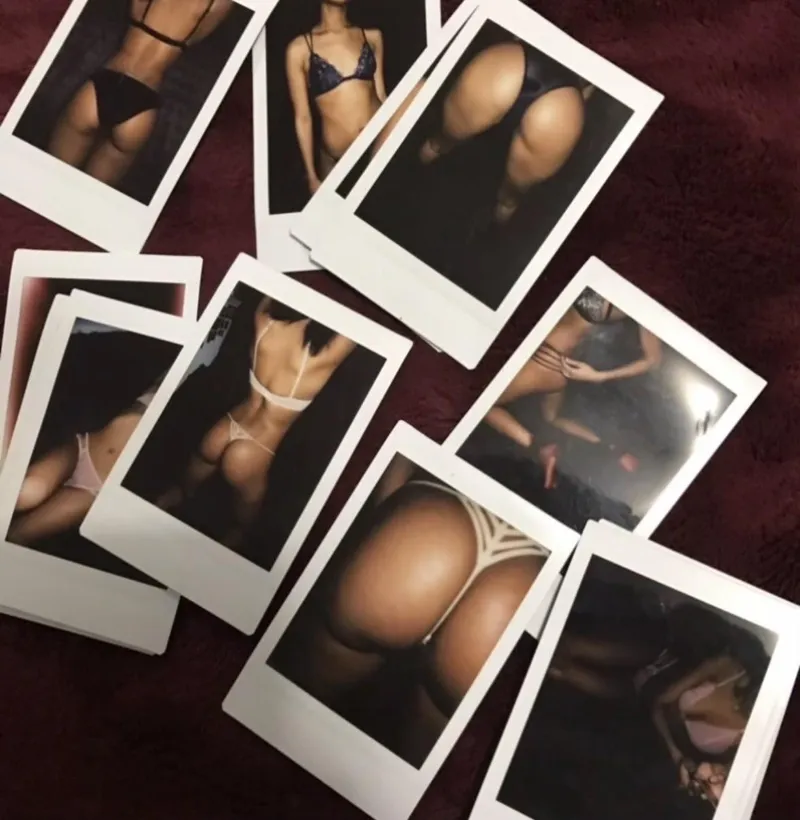 Thumbnail Anyone want a Polaroid 😜
