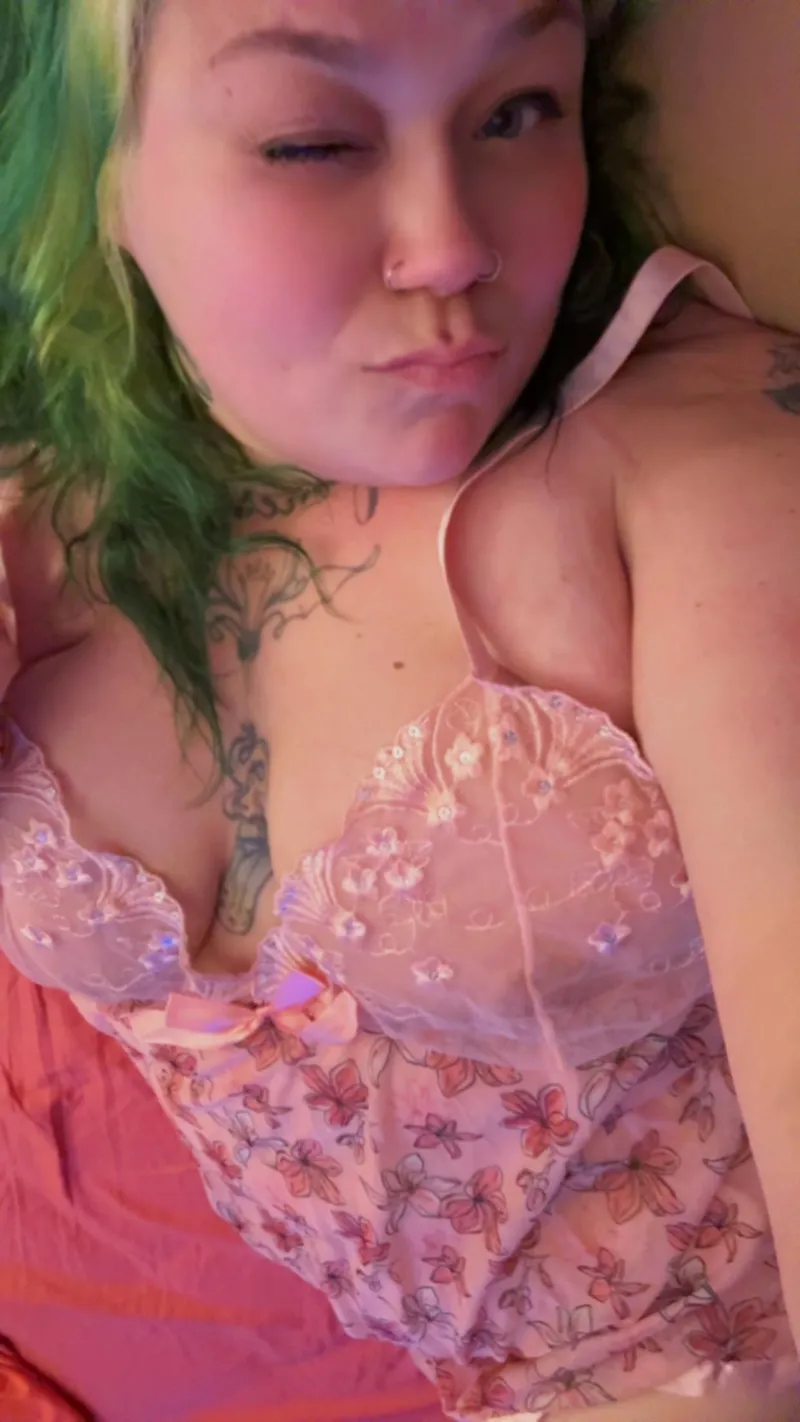 Thumbnail Can’t sleep, but felt cute 💖💖