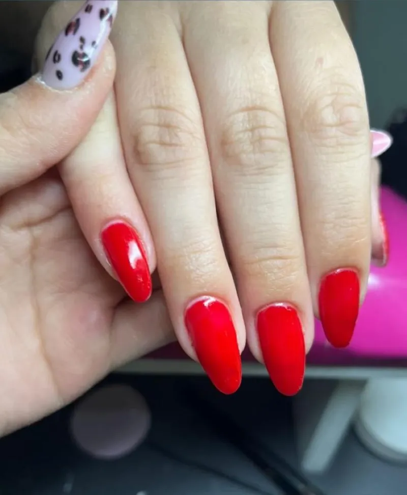 Thumbnail I went to get a manicure; I love the color red.