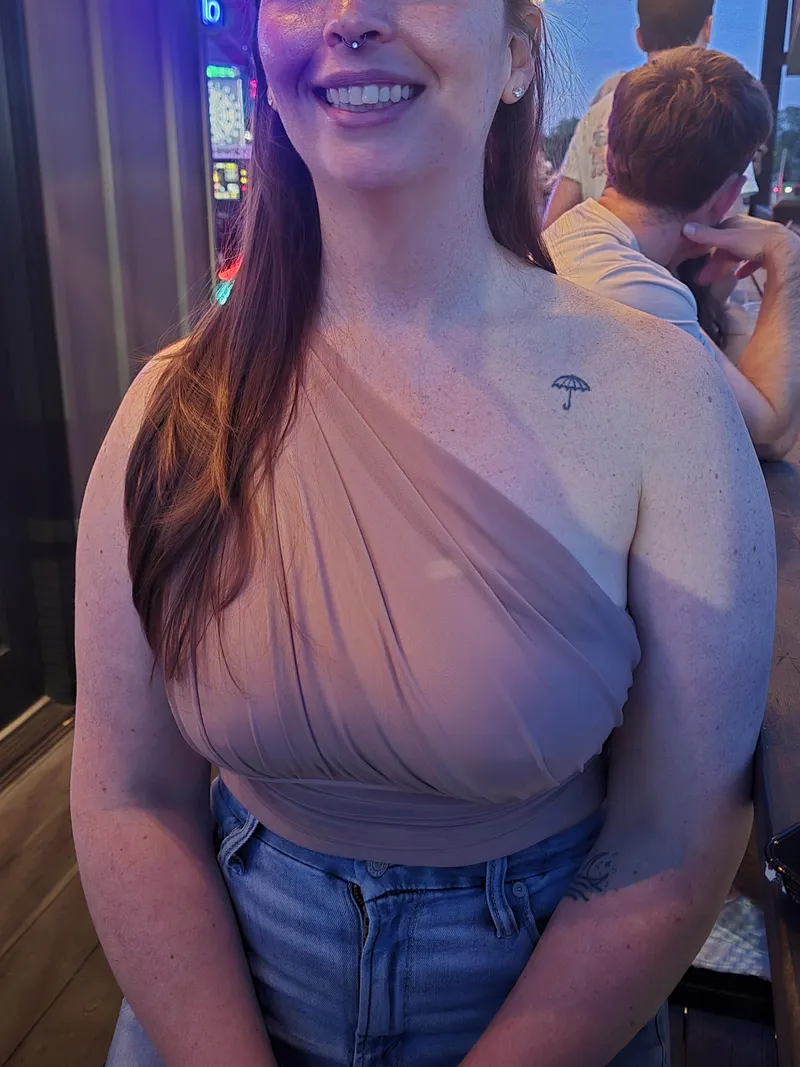 Thumbnail Another casual braless night out